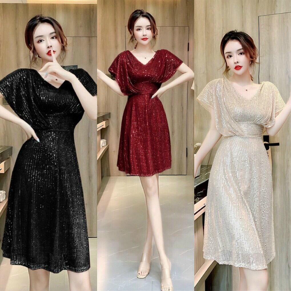Đầm xòe kim sa tay cánh dơi cổ v