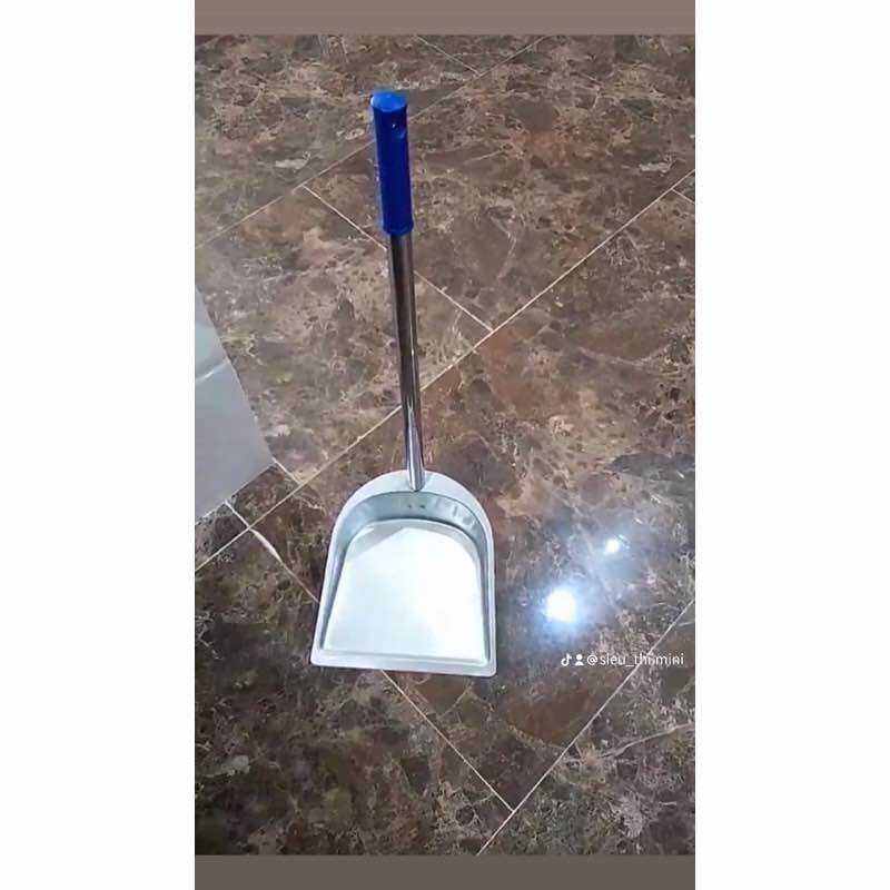Ky Hốt Rác Cán Inox Dài 70cm Cầm Nhẹ Tay