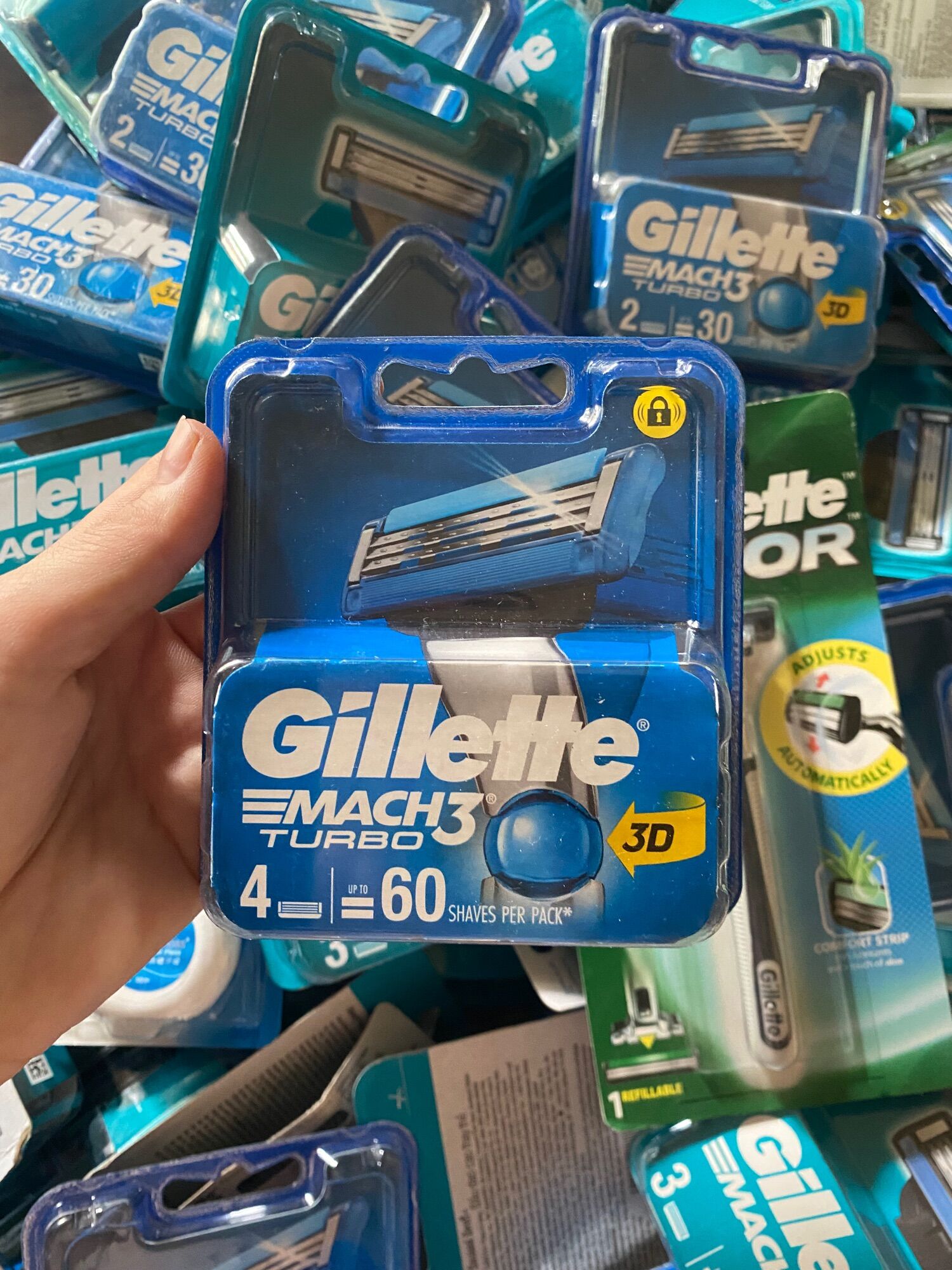 Lưỡi dao cạo râu gillette mach 3 turbo 3d, sensitive, mach3+ vỉ 8 6 4 3 2 cái - mach3 cao cấp