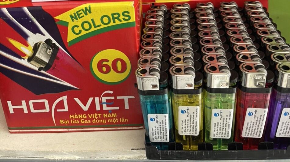 Hộp 50 cái bật lửa gas ,quẹt Hoa Việt( Hộp 50 cái)