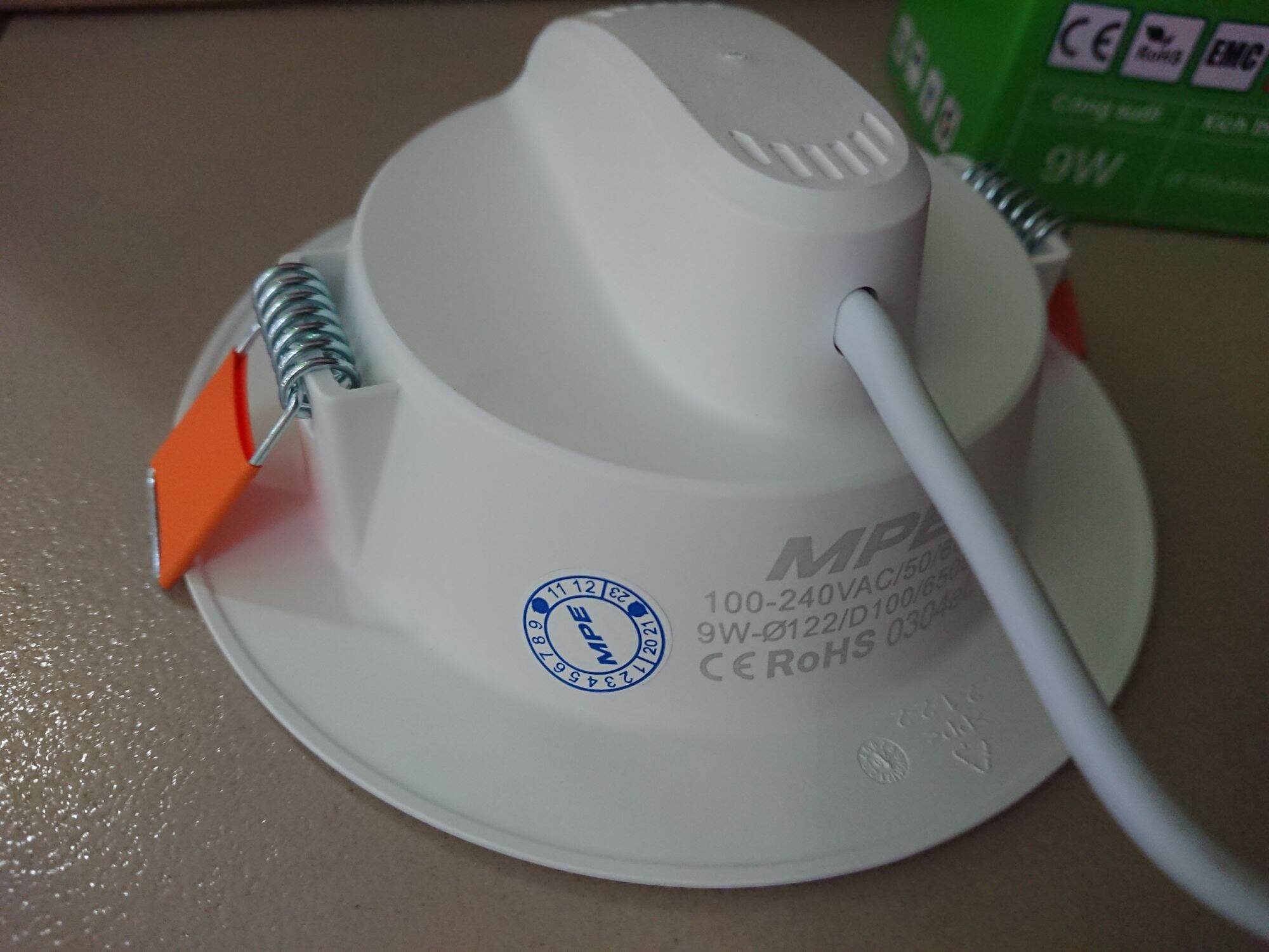 Đèn LED Downlight 9W MPE siêu sáng , siêu bền , siêu tiết kiệm điện