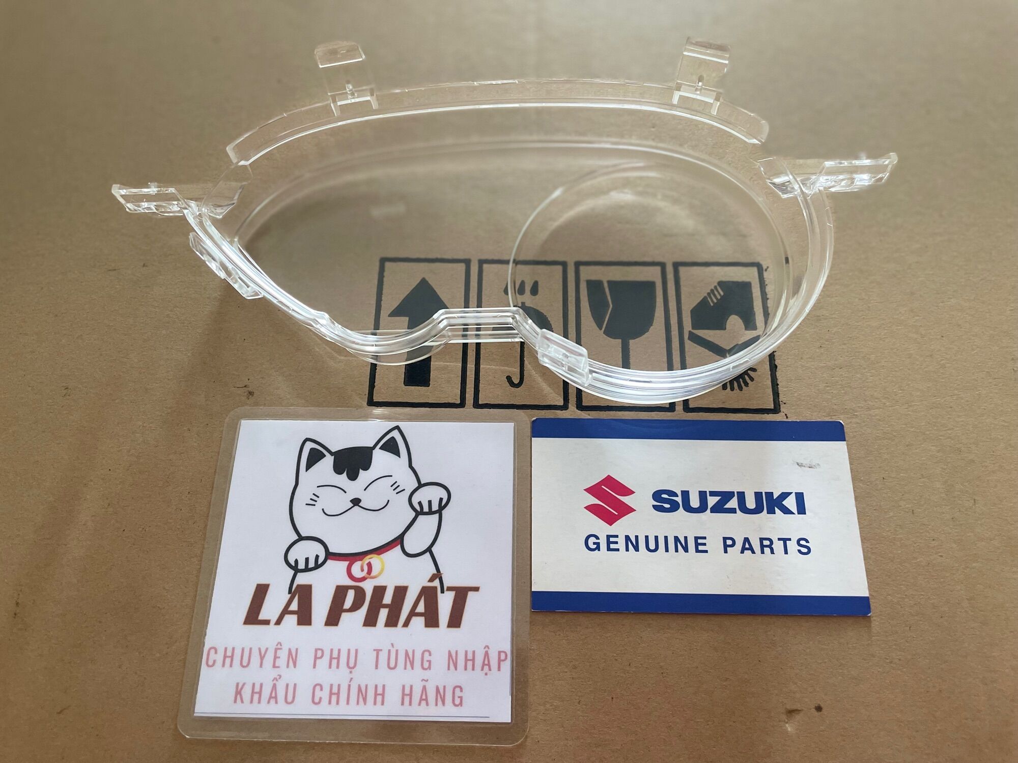Mặt kính đồng hồ xe suzuki Smash Revo