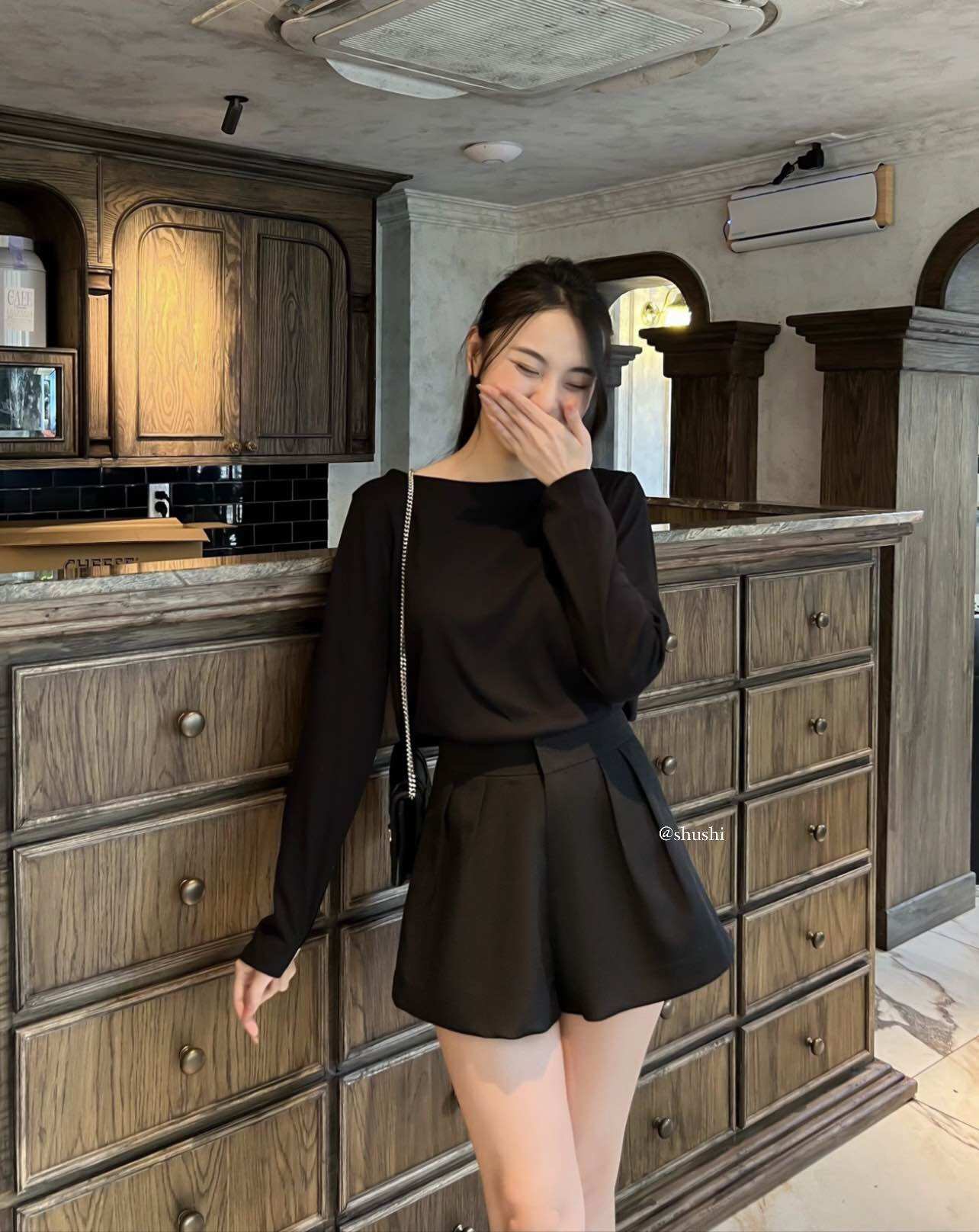 Estte top - áo thun tay dài cổ ngang