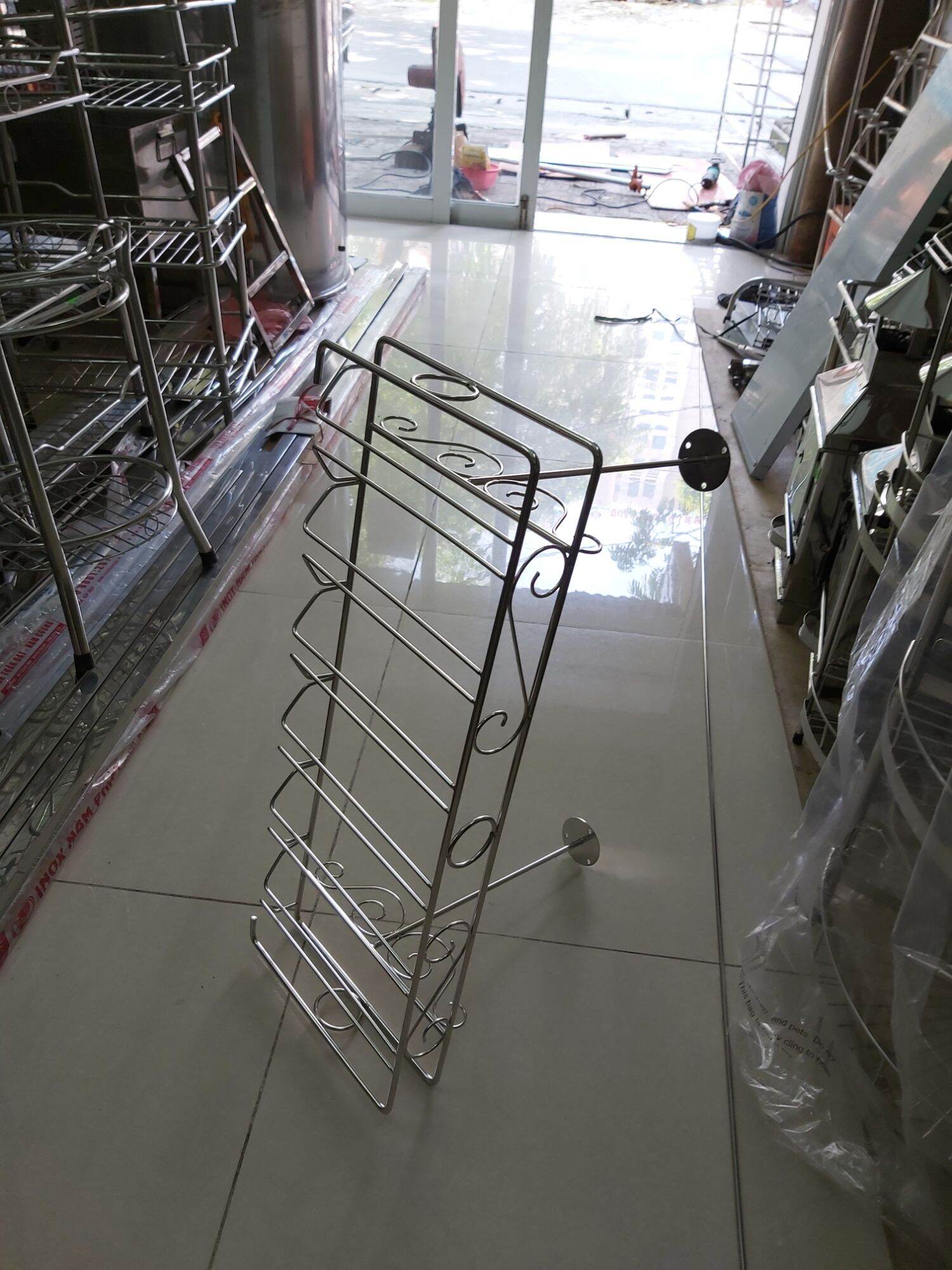Treo ly inox 304  (Hàng đặt theo yêu cầu của quý khách)