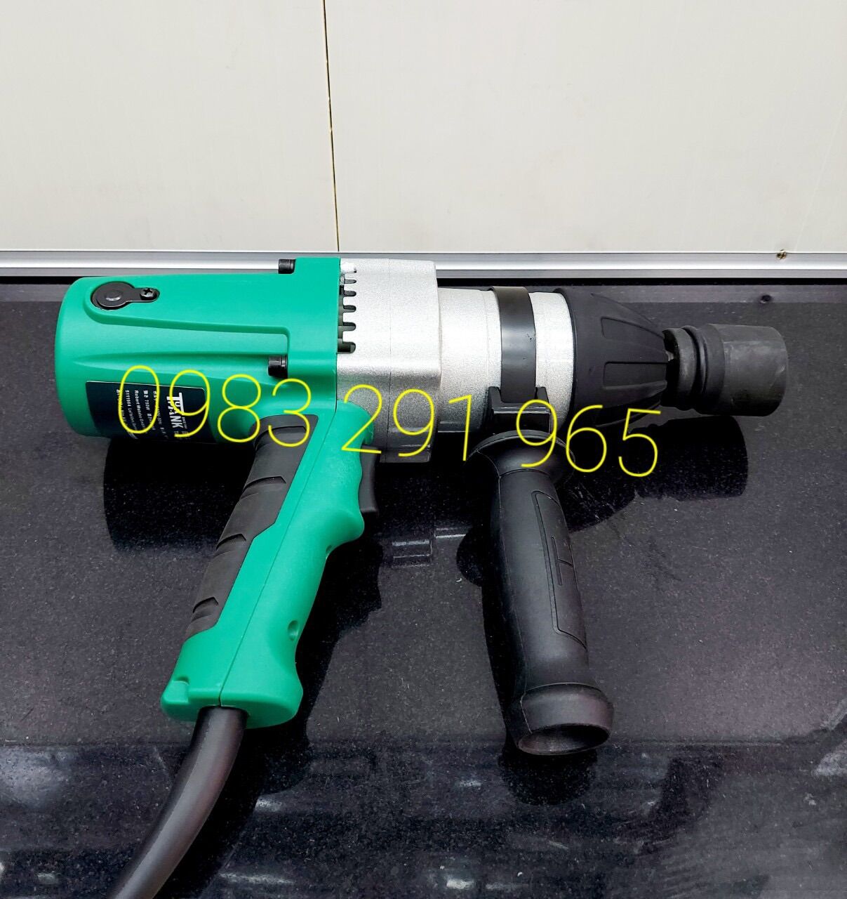 Máy mở siết bulong ốc điện TAk-32P