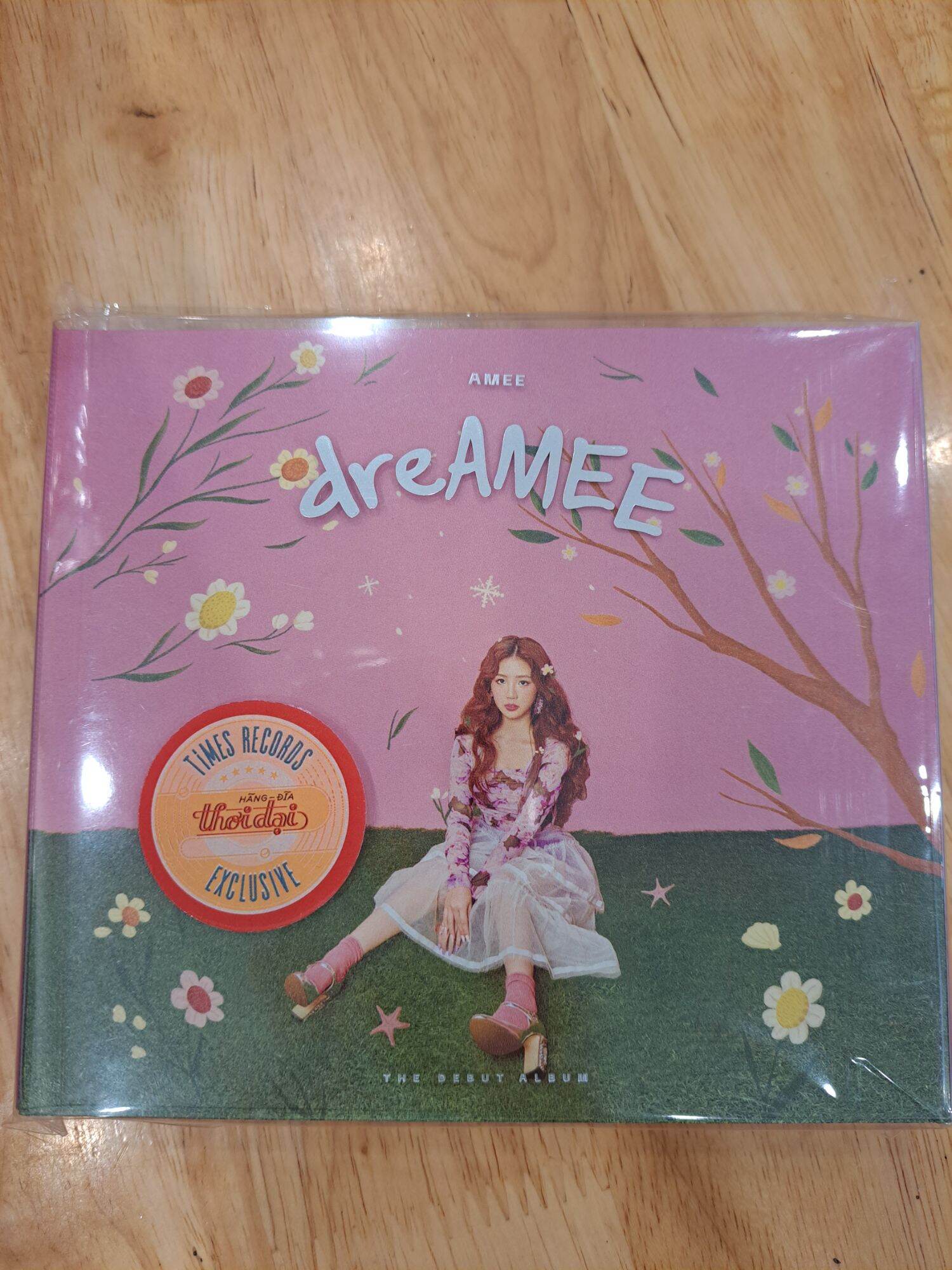 Cd Amee , dreAmee, the debut album , có chữ ký