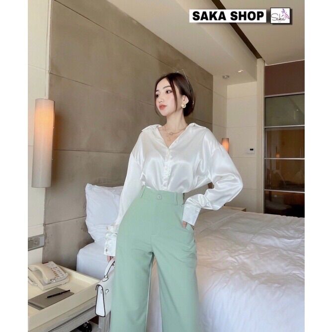 Women's Long-Sleeved White Silk Shirt with a Loose, Thick Fit