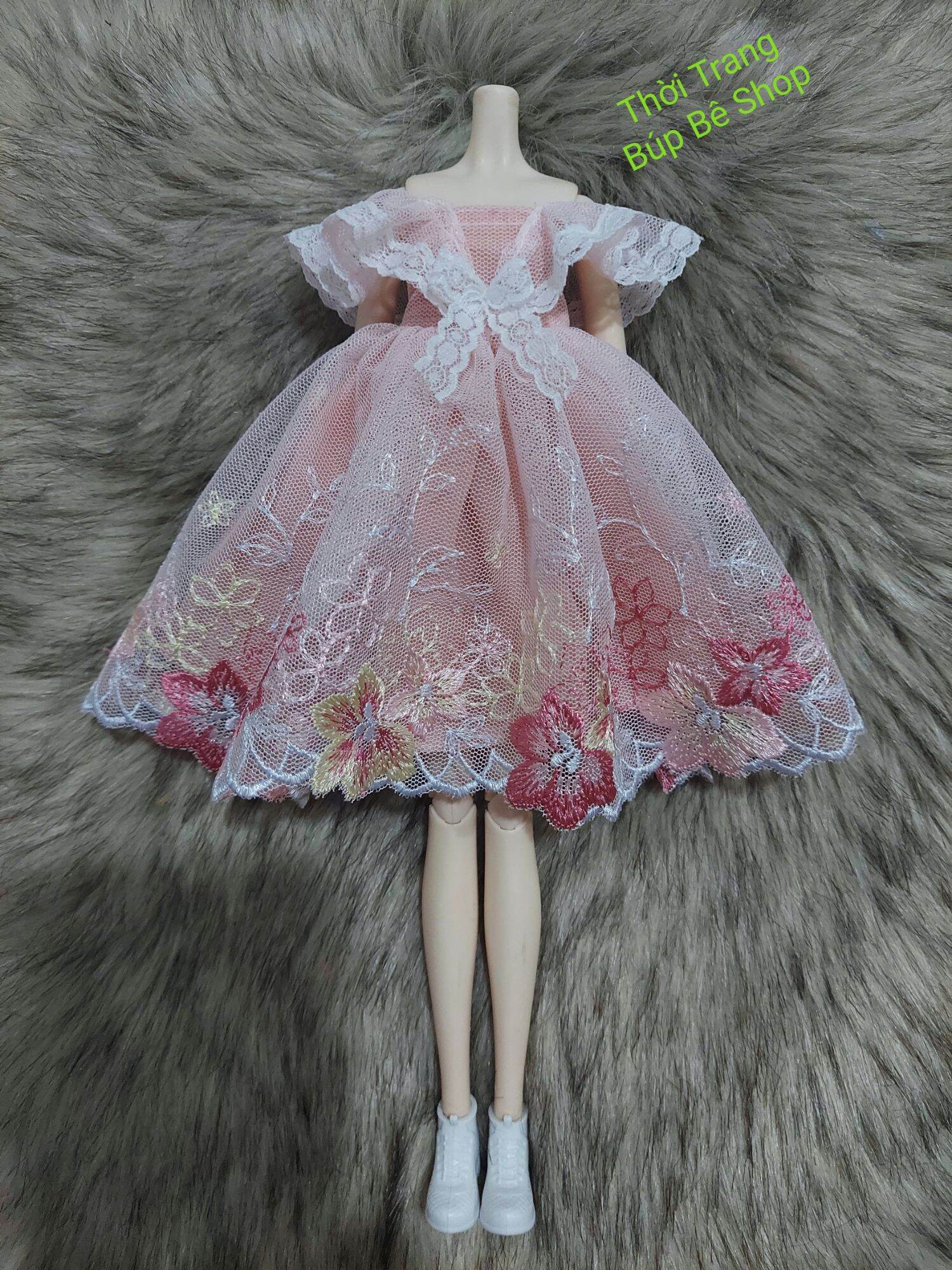Váy xinh cho búp bê shop có các size barbie,30cm,60cm .xinyi.blythe.1/8.doris...