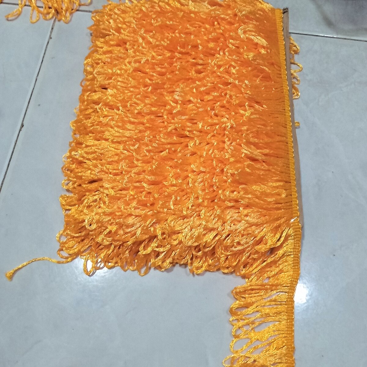 Tua trang trí ,giá bán 1 vĩ 10m,50000