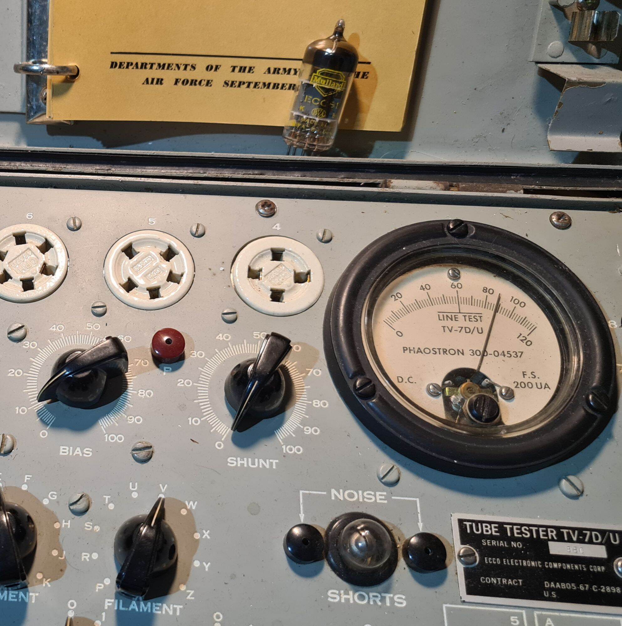 12AT7 ecc81 Mullard Nos made in england
