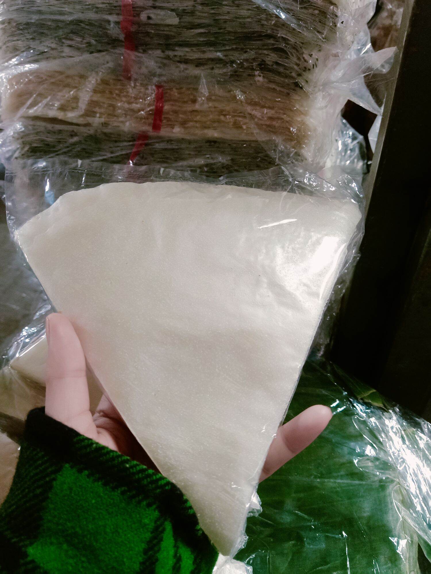 BÁNH TRÁNG MỎNG QUẢNG NGÃI CUỐN RAM