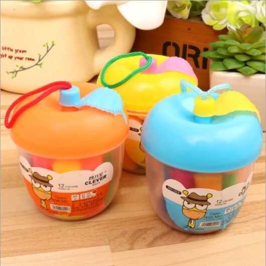 Set  đất nặn 12 màu