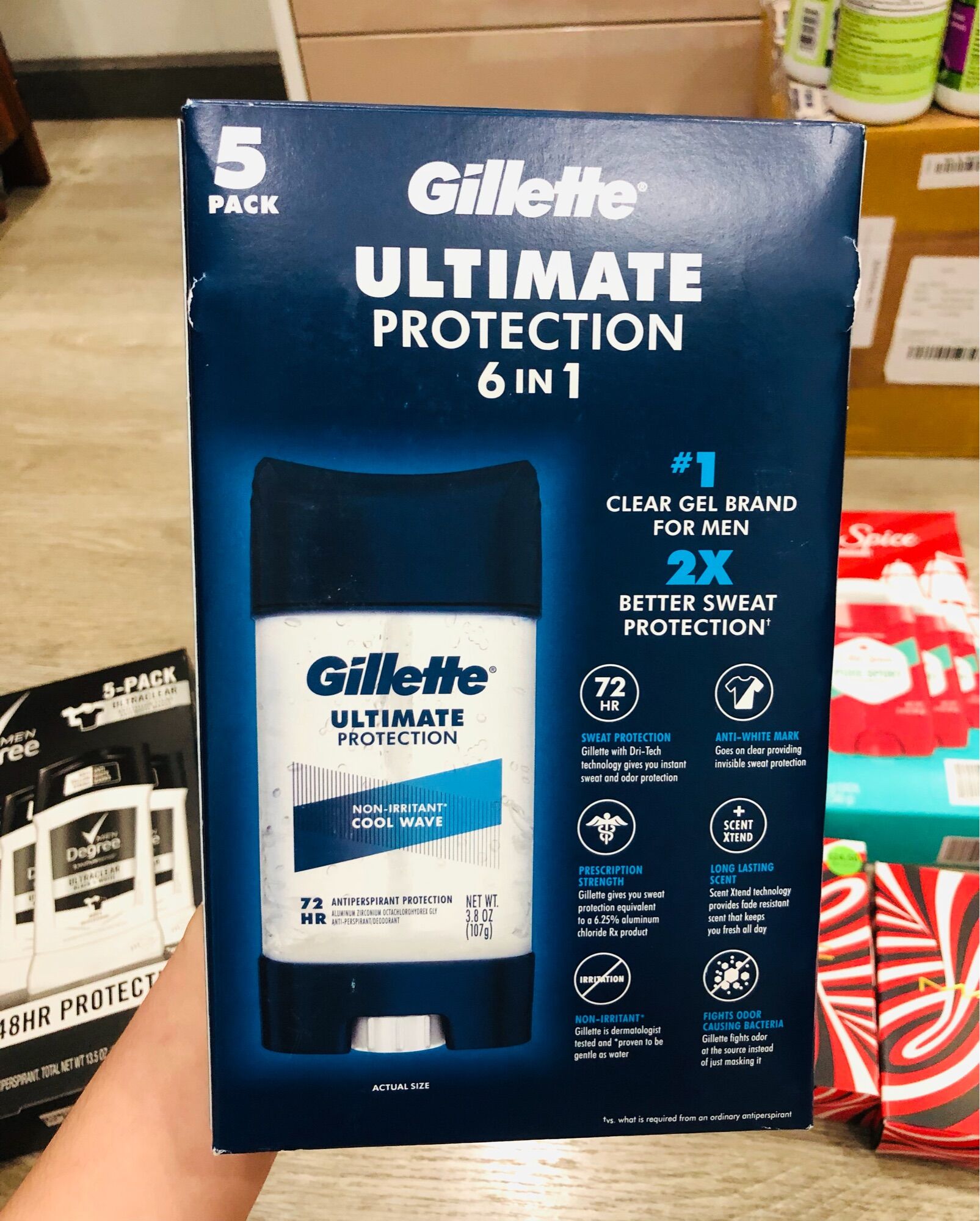 Lăn khử mùi Gillette Ultimate của Mỹ ( Mẫu mới )