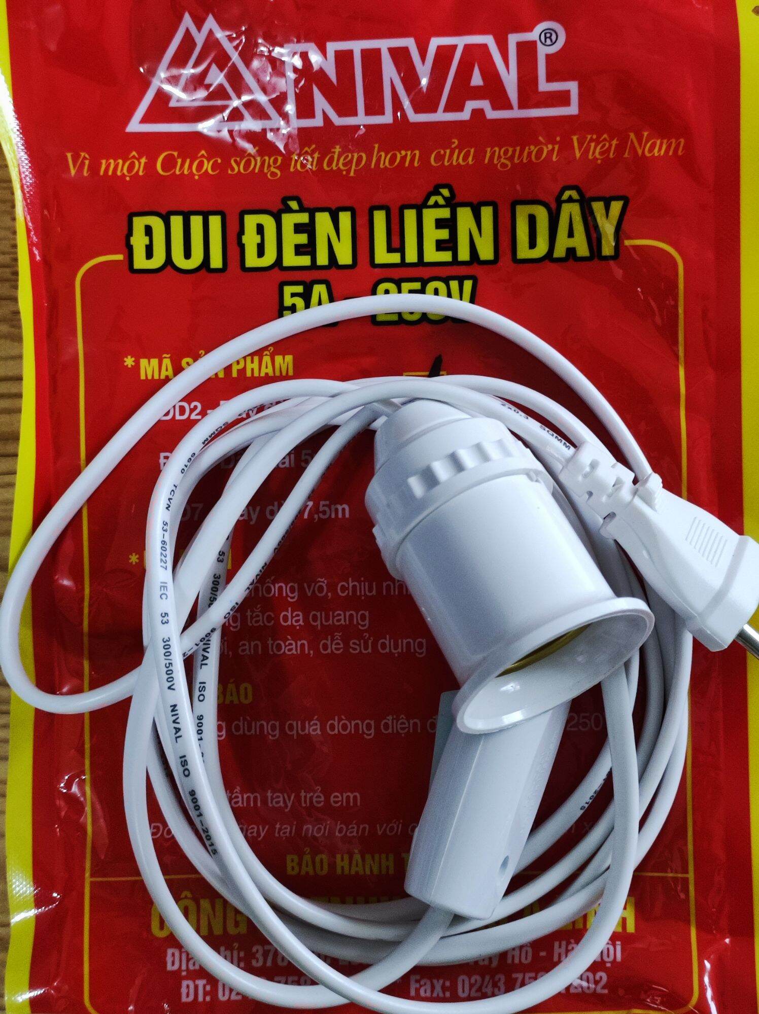 Đui đèn liền dây có phích cắm công tắc. Tổng kho Nival HCM