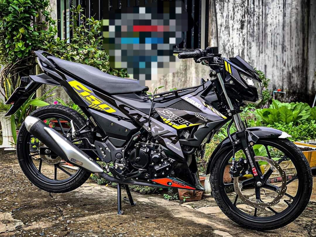 Tem rời satria đen