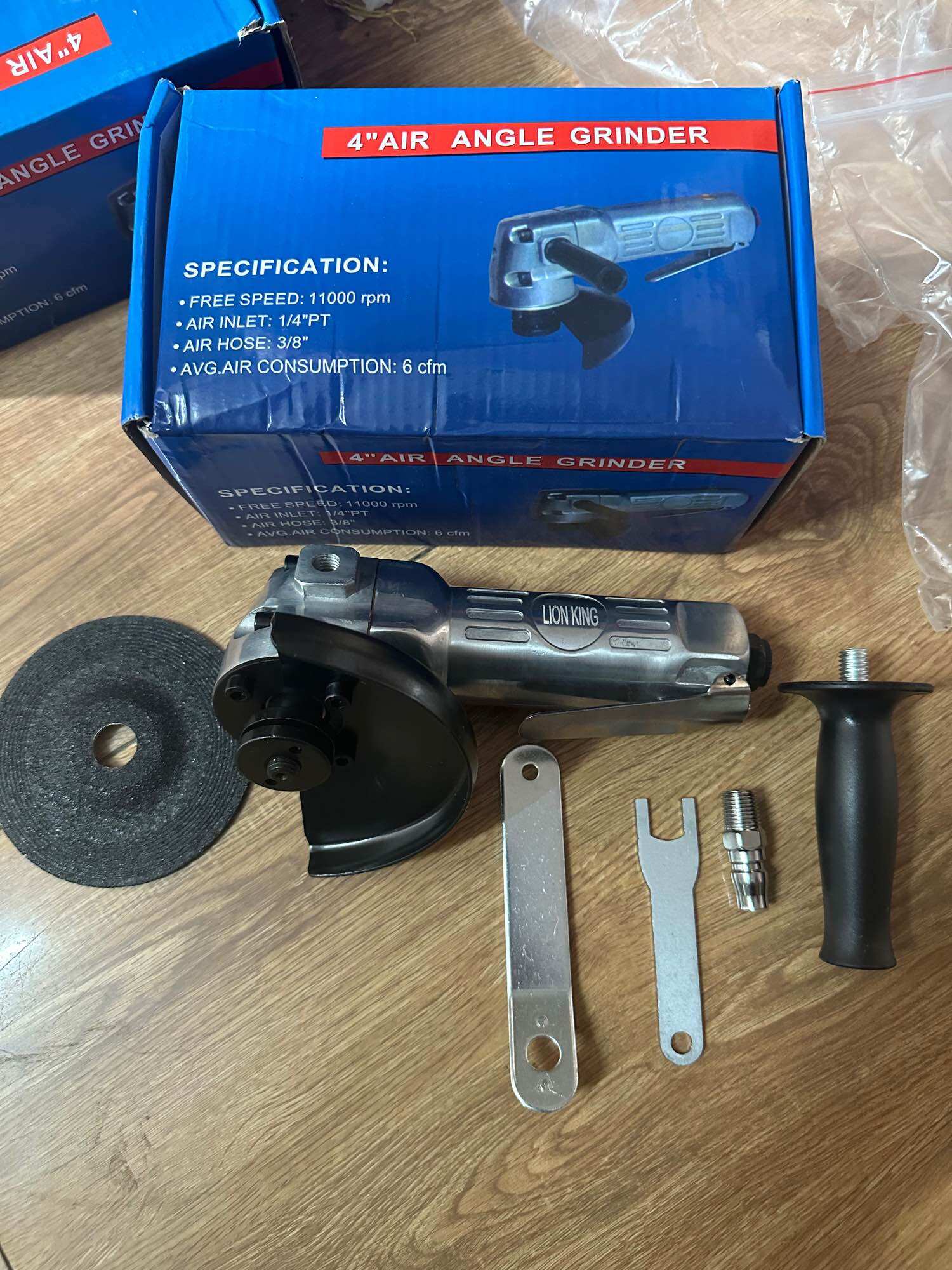 MÁY MÀI HƠI CẦM TAY PHI 100MM - Lion King