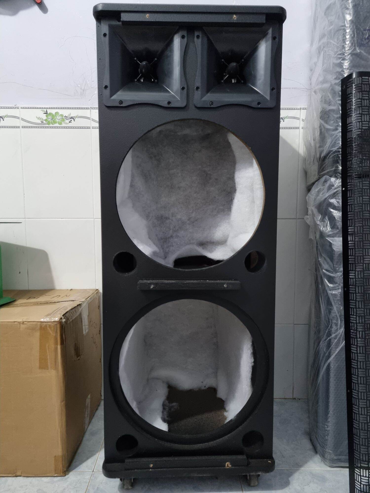 Thùng  loa kéo  4 tấc  đôi  đứng
