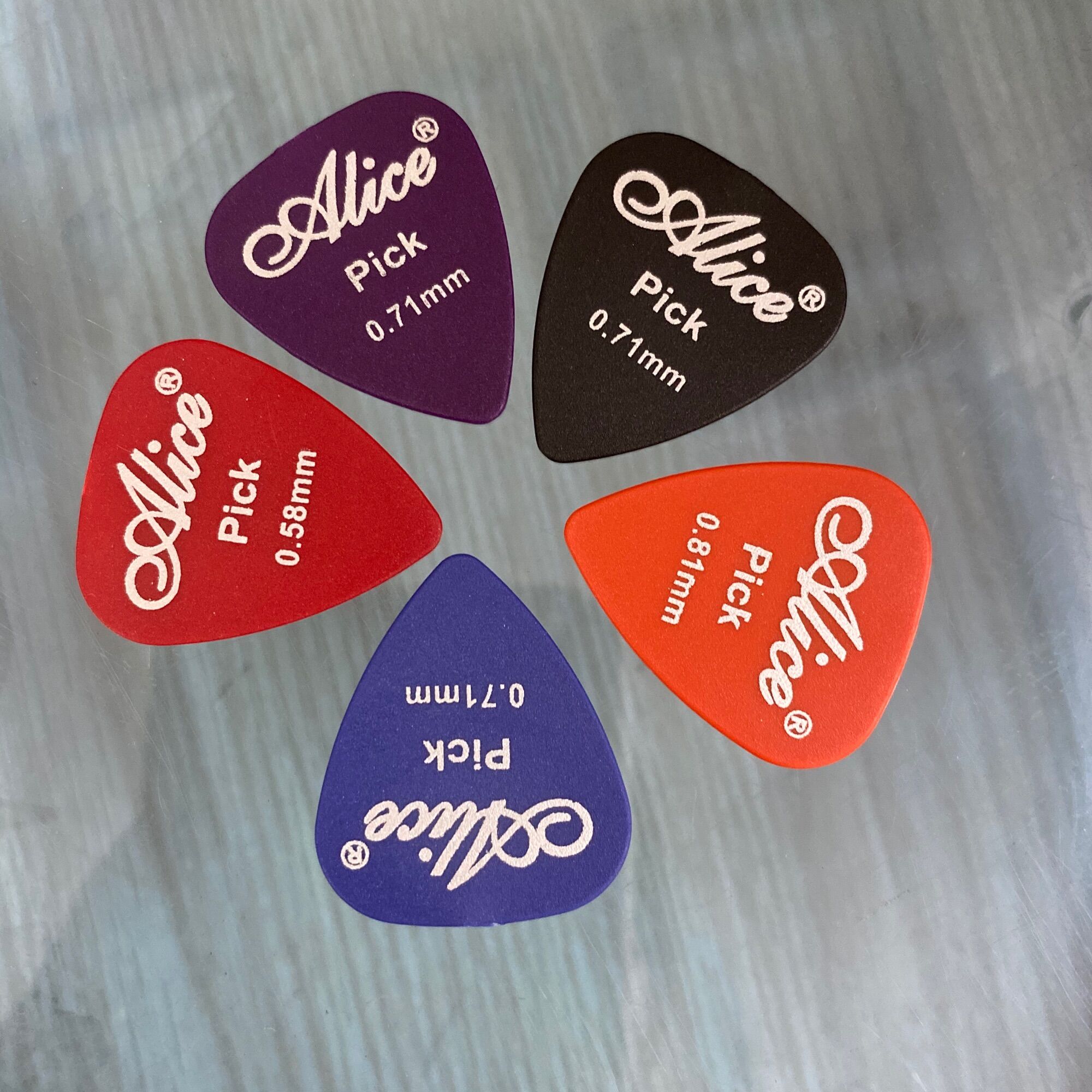 Phím vảy đàn ghita Alice, pick alice