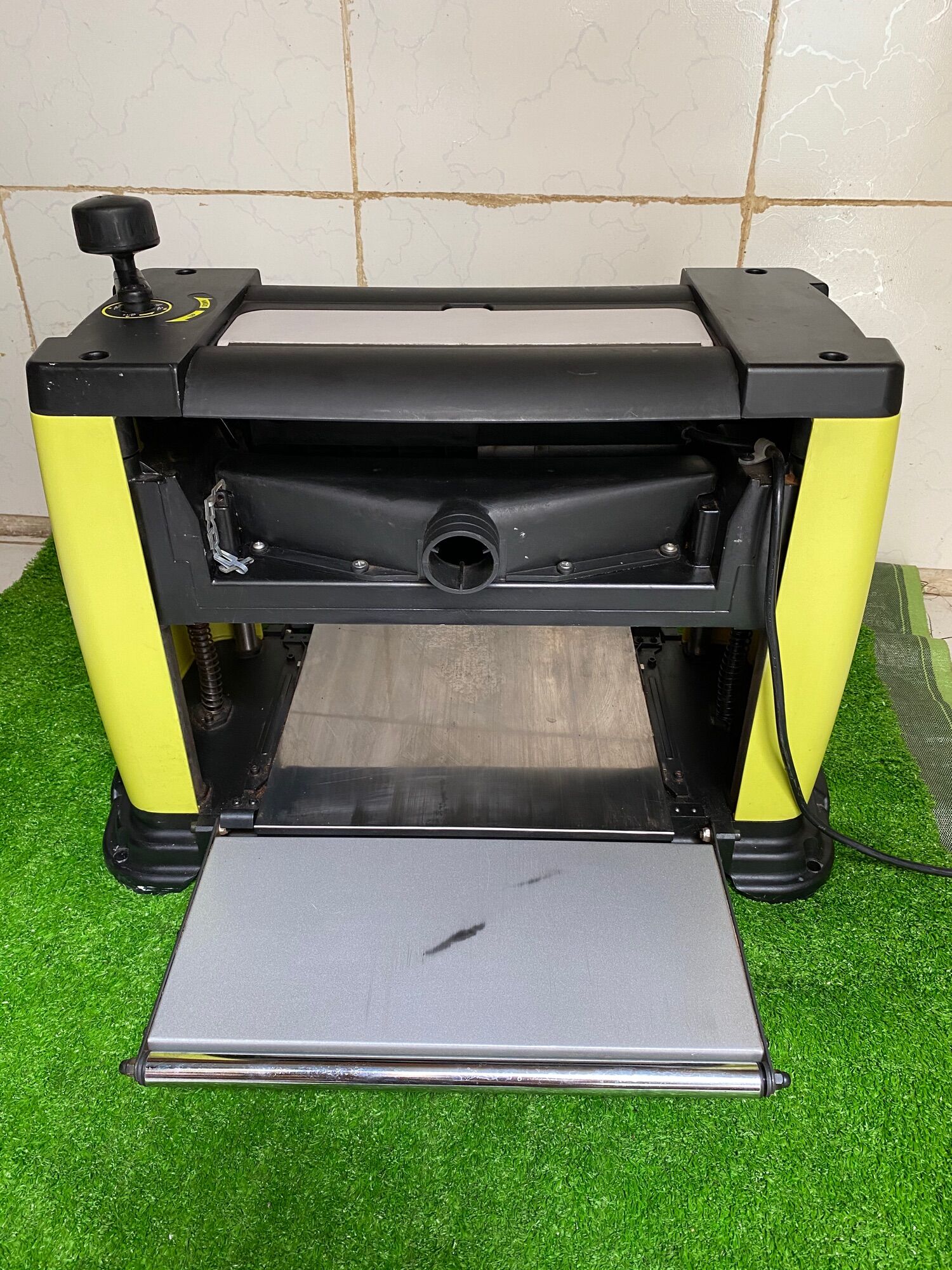 Máy Bào Cuốn Ryobi 1500W