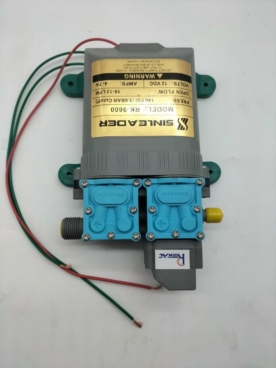 Máy bơm nước mini 12v phun sương, phun thuốc trừ sâu.