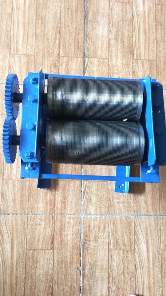 máy thái bì lợn cho quán ăn 0969216537