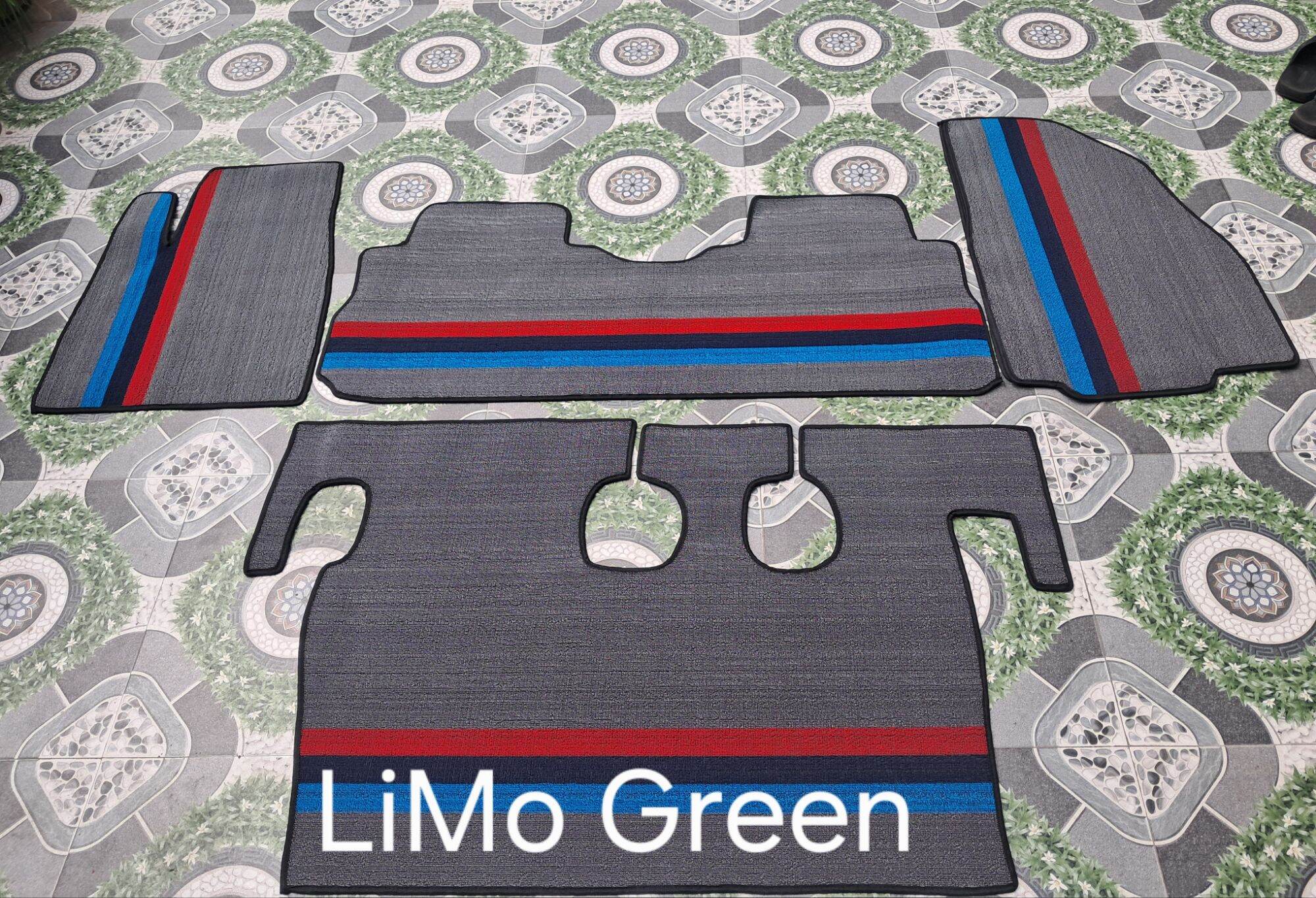 Limo Green Car Mats Come in a Variety of Colors and Are Designed to Match the Interior Space of the Vehicle. Giá 429,000 Đồng*Miễn phí vận chuyển