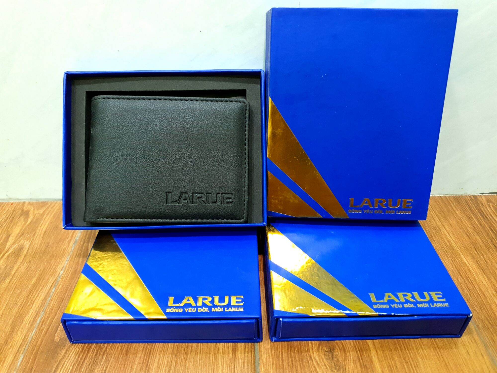 Bóp nam Larue
