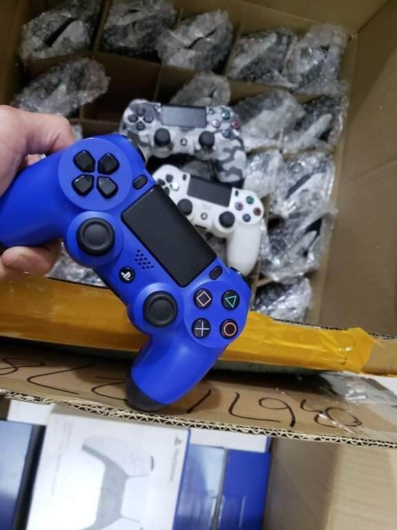 Tay cầm Ps4 chính hãng cũ 2rd likenew (màu ngẫu nhiên) + tặng cáp Micro Usb xịn dài 1,5m
