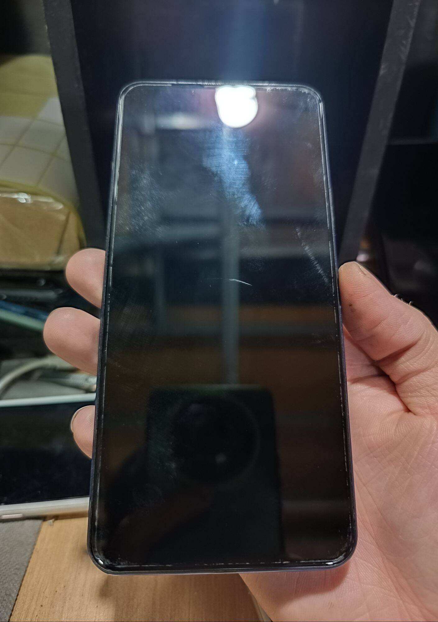 Cụm màn Vivo V15 zin kèm camera trước sau ( Ko main )
