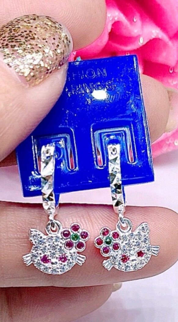 100 vỉ nhự treo bông tai