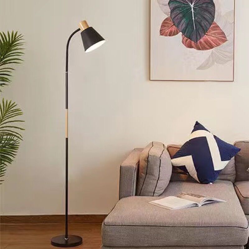Đèn cây đứng trang trí phong cách Bắc Âu