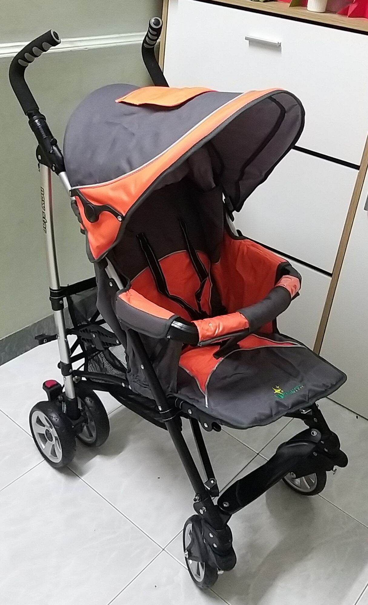 Xe đẩy trẻ em U1388F