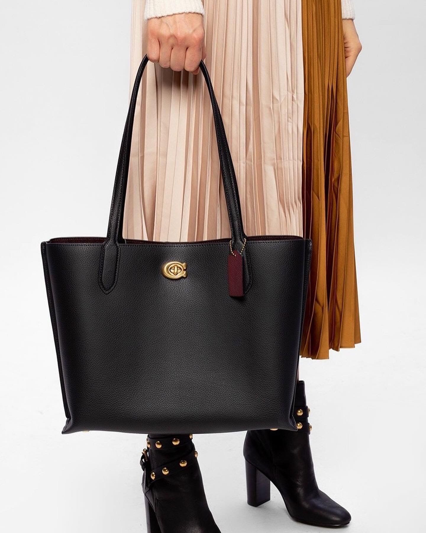 Túi Tote Coach Willow xuất xịn
