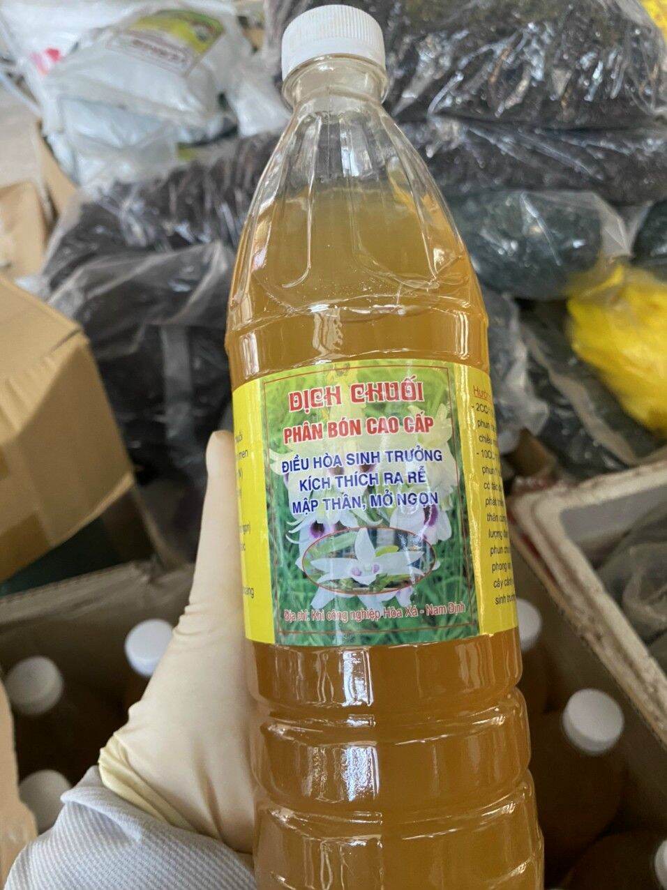 Dịch chuối _ Phân bón cao cấp điều hoa sịnh trưởng cho phong lan, hoa hồng, cây cảnh chai 1lit