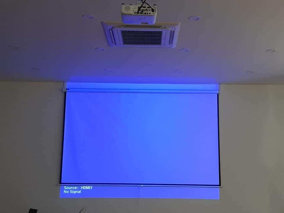 Màn chiếu treo tường 100 inch (1m8)