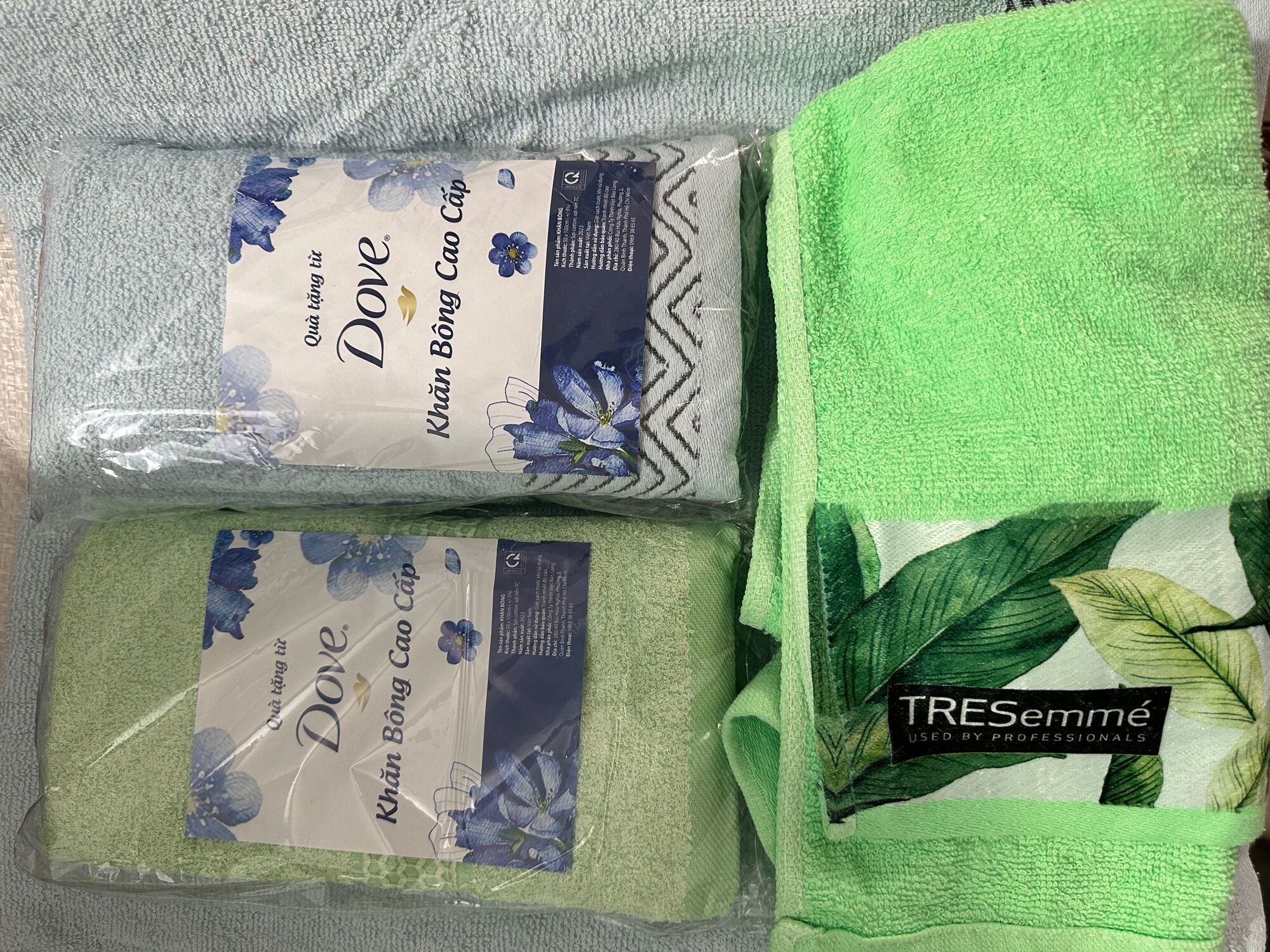 Cotton Bath Towels Are a Gift.