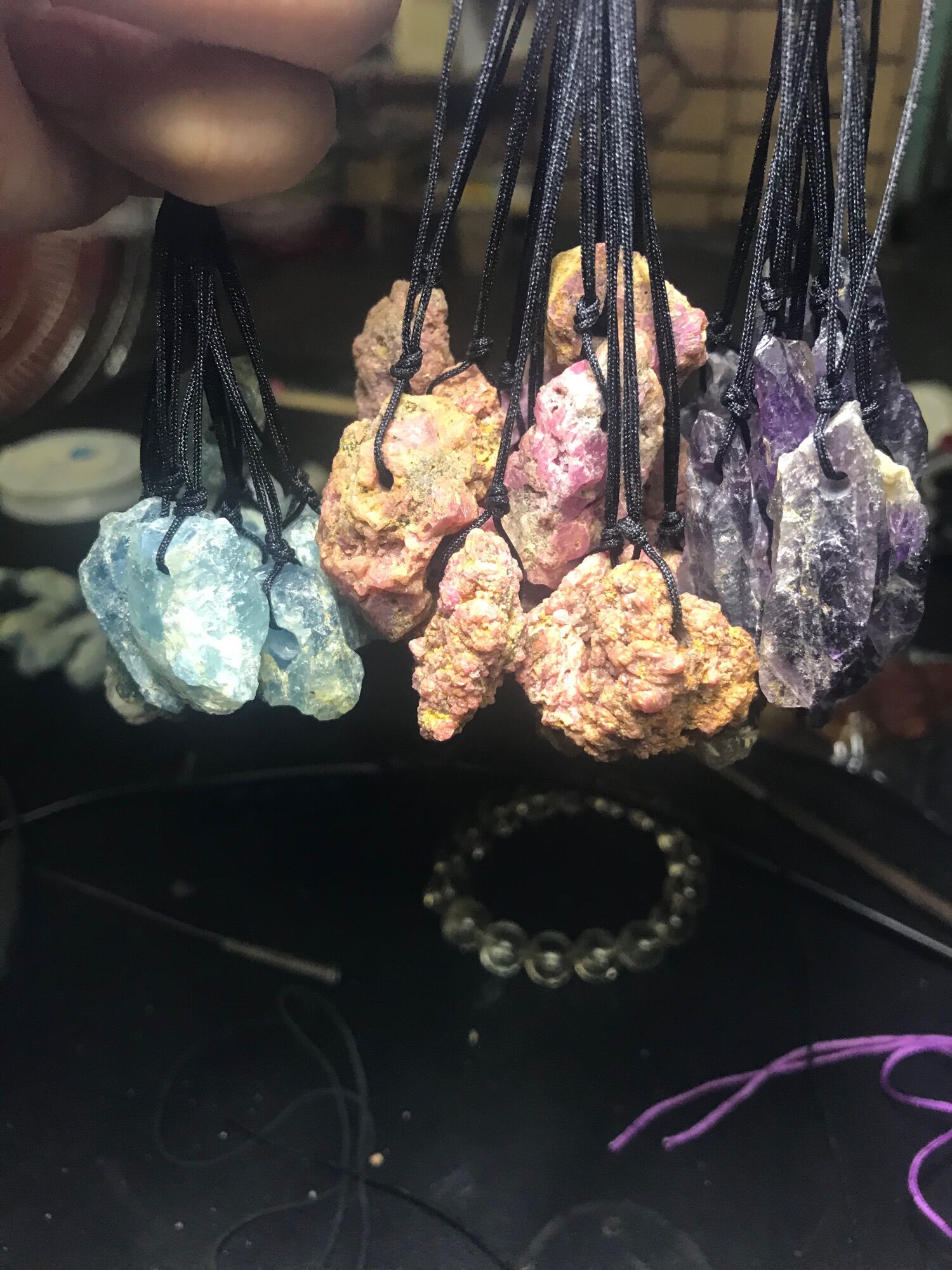 Dây đeo đá thanh tẩy Ruby thô