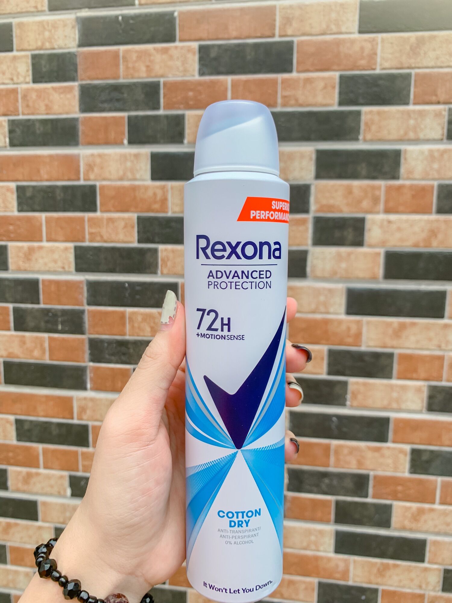 Xịt Khử Mùi Nữ REXONA 200ml