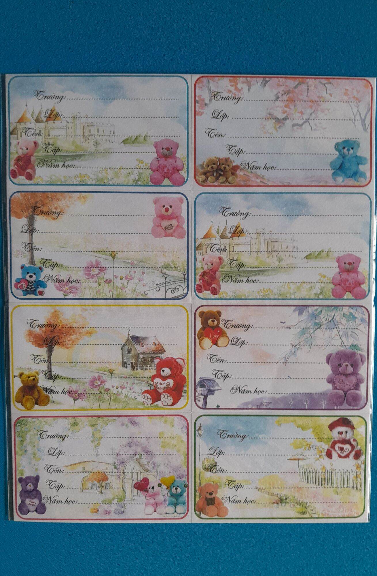 Set 32 chiếc nhãn vở có keo dán sẵn