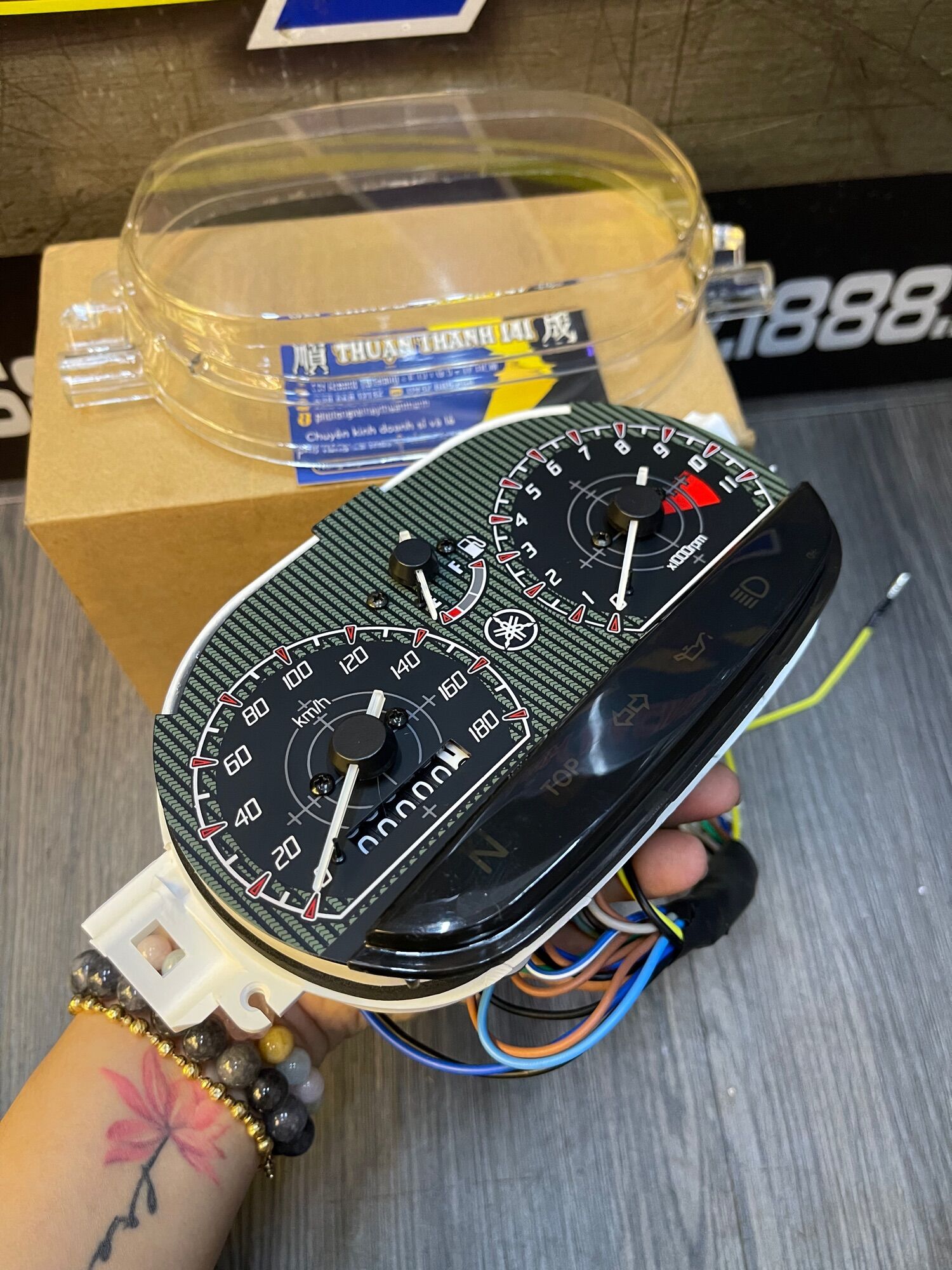 ĐỒNG HỒ YAZ L2 - YAZ125