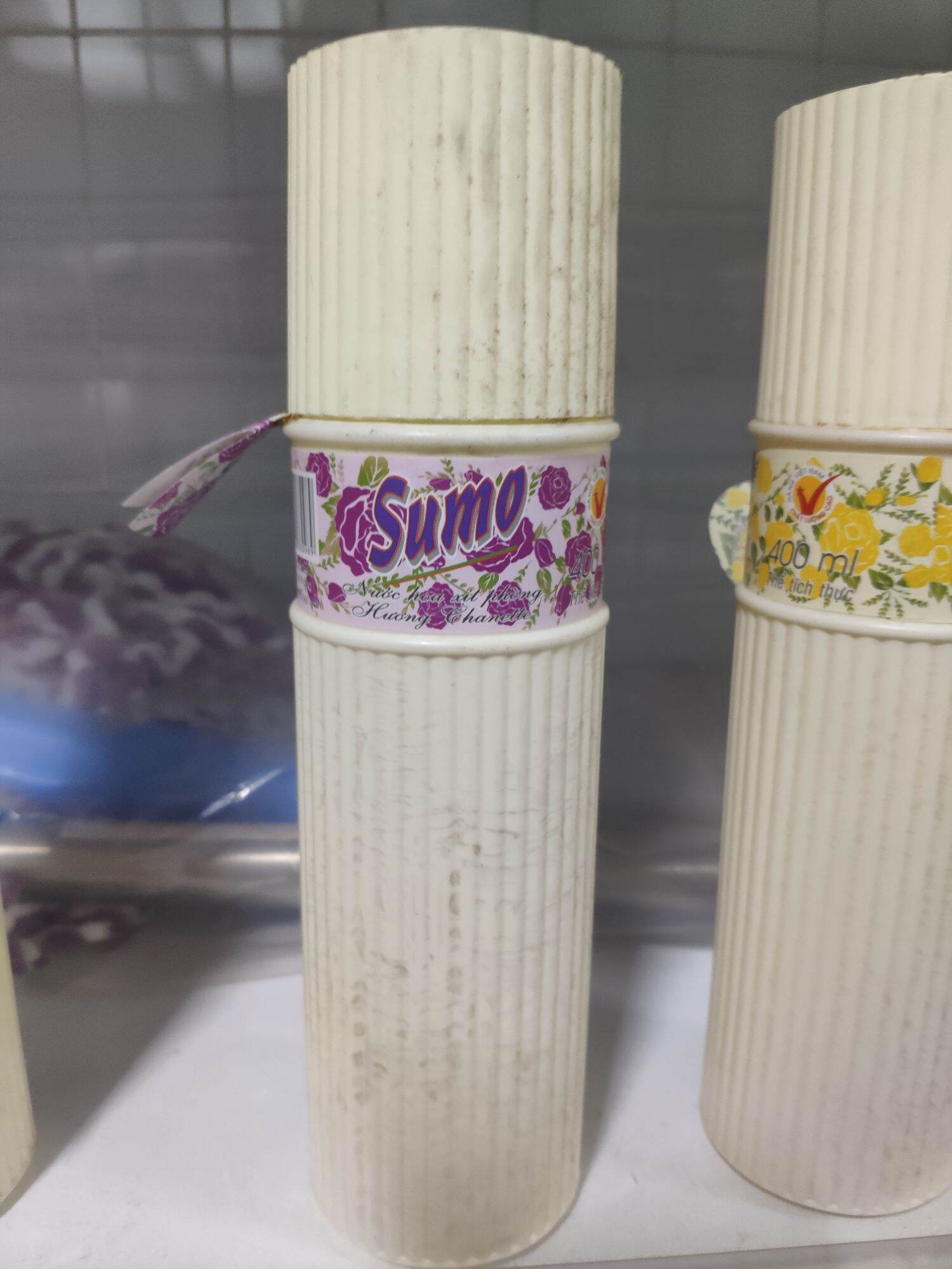 Thanh lý nước xịt phòng Sumo 200