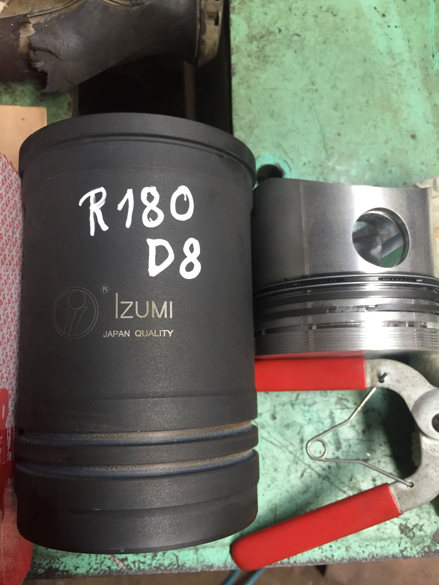 Bộ hơi Nhật sử dụng cho D8 , R180 Piston móng ngựa