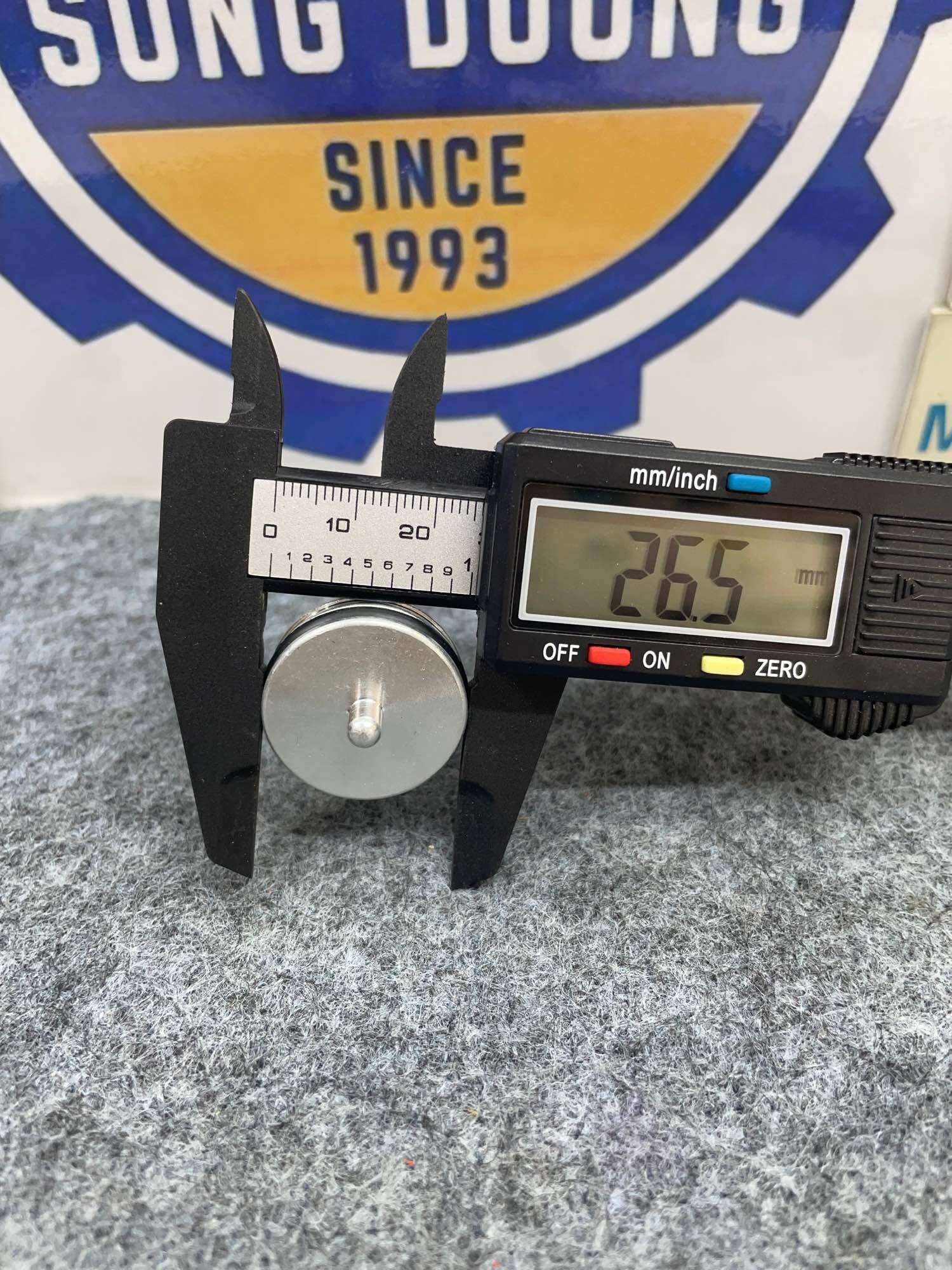 Ron, Lưỡi gà súng bắn đinh F30