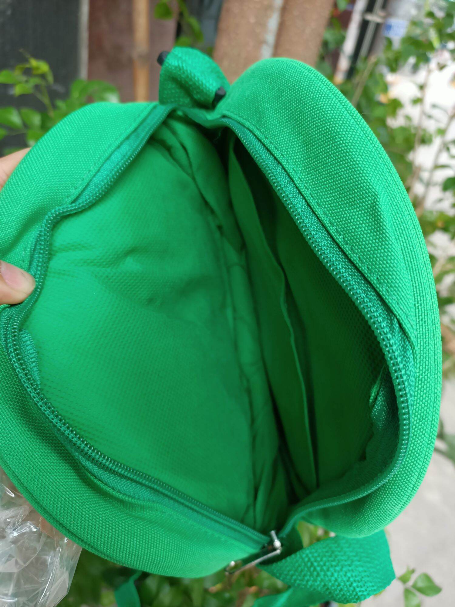 Túi đeo Milo hình trái banh
