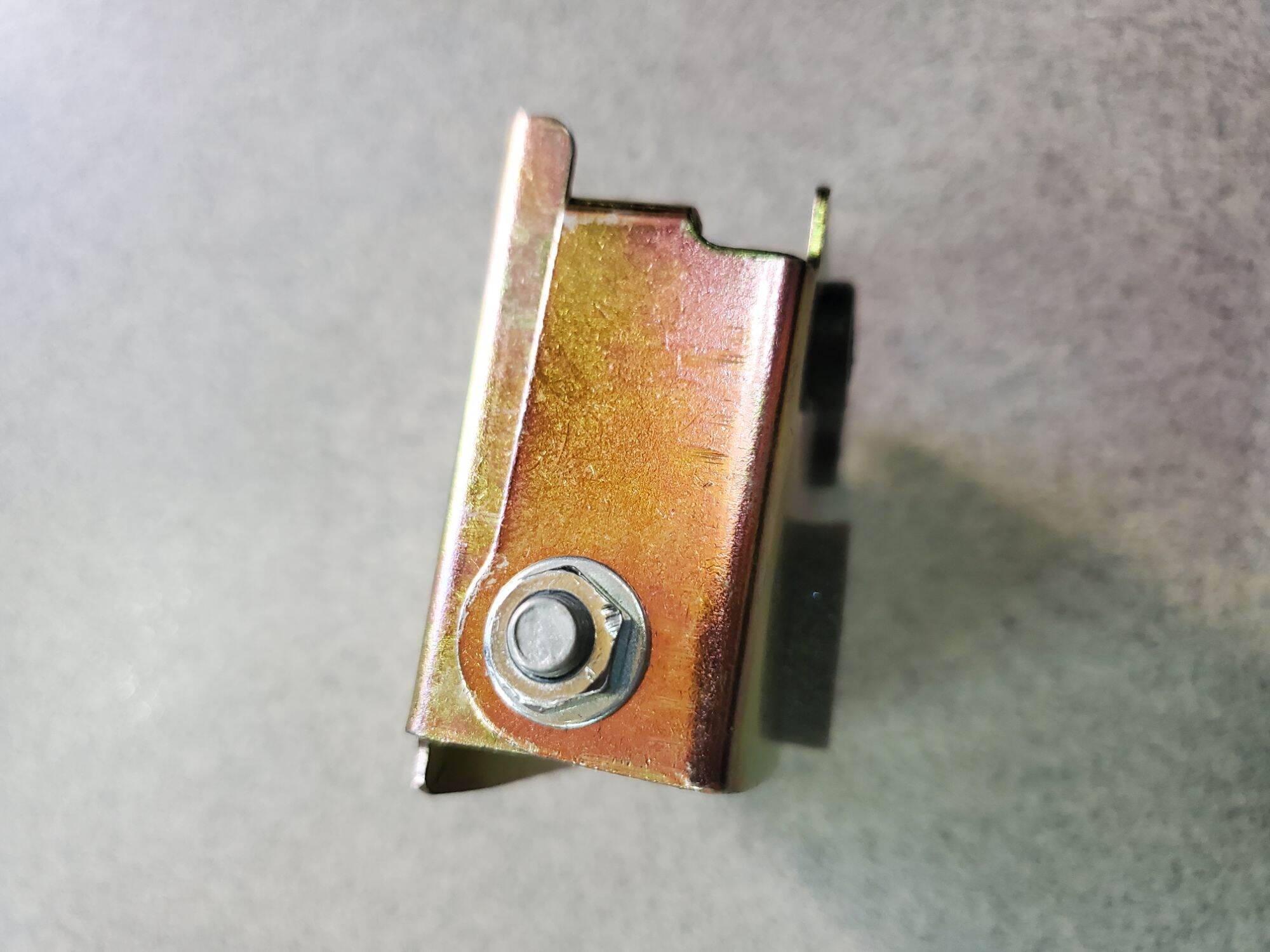 Bát yên trước xe Cúp 81, 82.