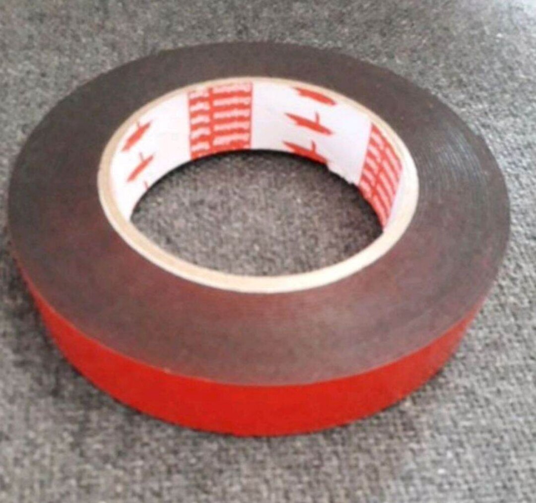 băng keo 2mặt 2.4 x1cuộn tốt