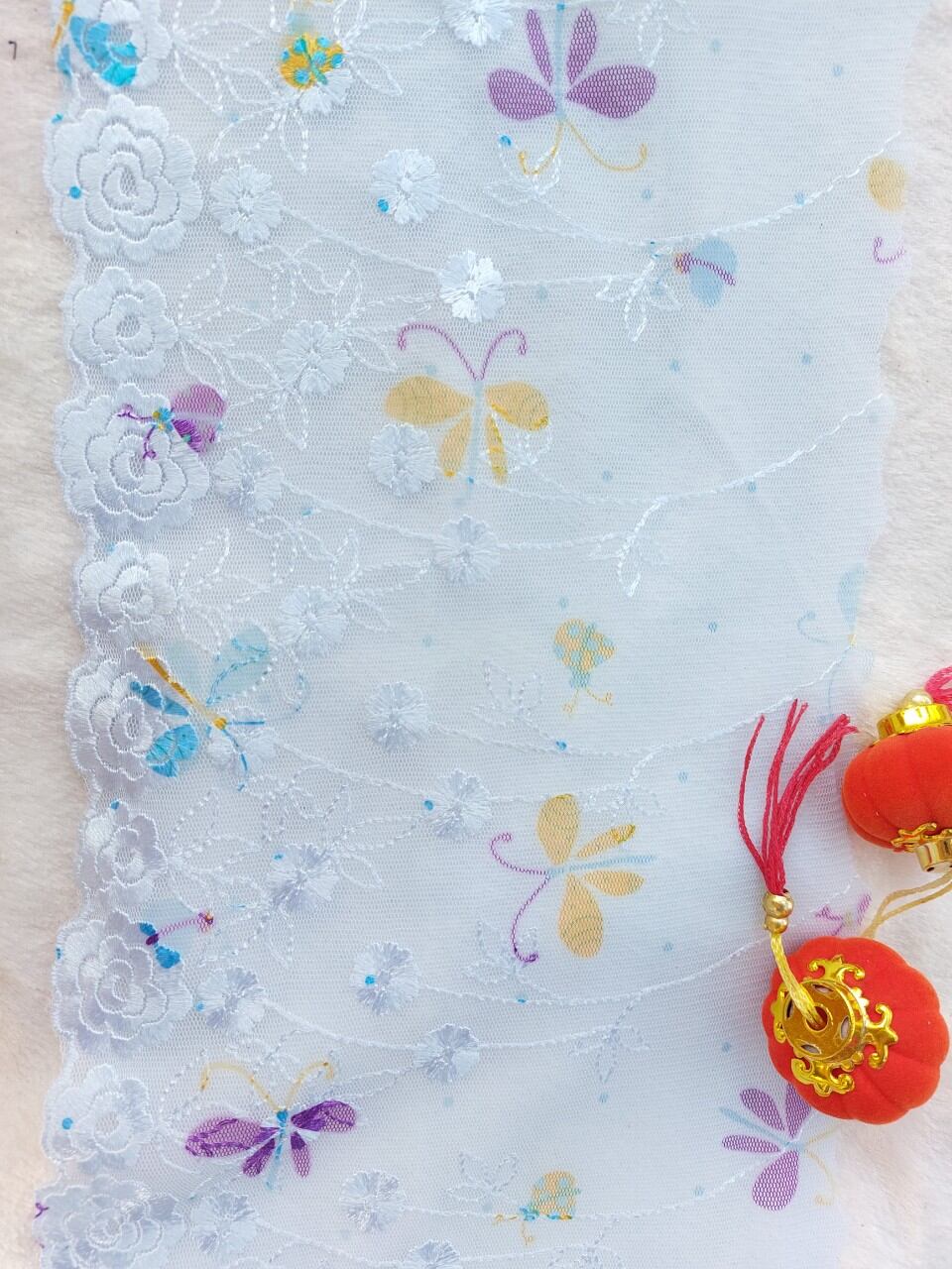 1m ren lưới thêu xinh bản rộng 17cm