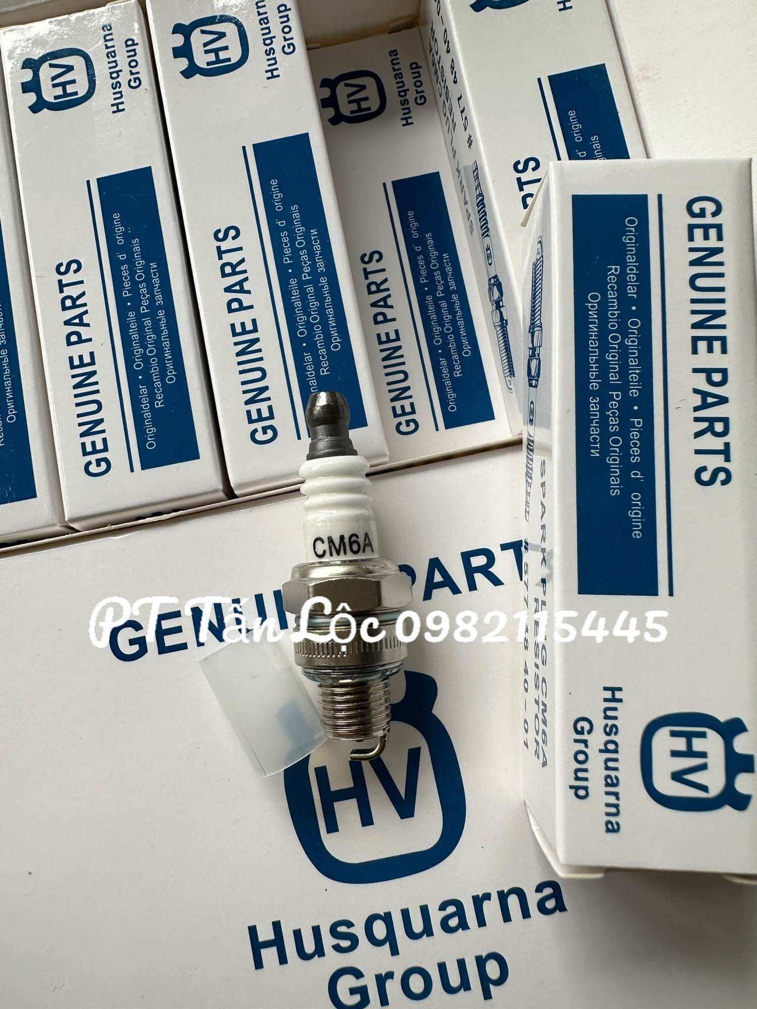 Bugi Hu máy cắt cỏ 4 thì