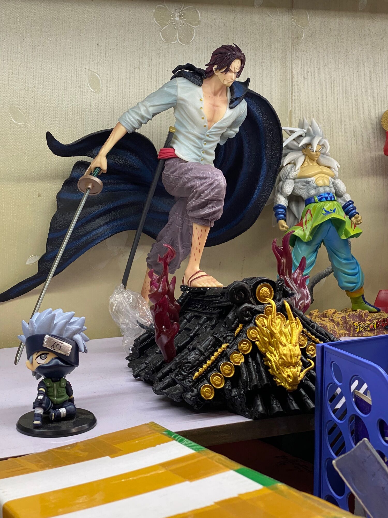 (Có sẵn - 32cm) Mô hình One Piece Tứ Hoàng Tóc Đỏ Shanks - Siêu to cực nặng
