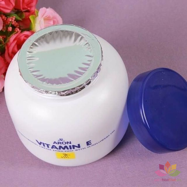 KEM LÀM MỀM DA , Ủ GÓT CHÂN VITAMIN E